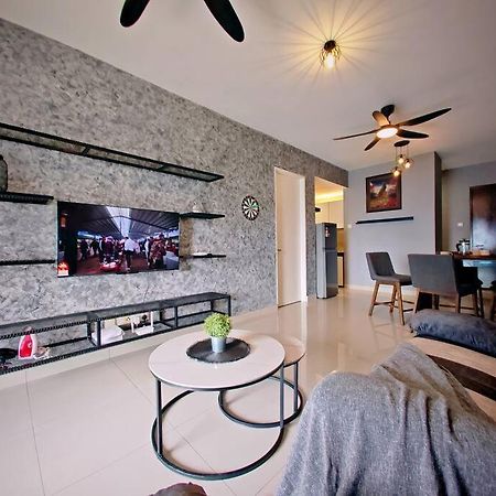 Industrial Design Simfoni 3 Bedroom W Netflix And Wi-Fi Cheras Luaran gambar